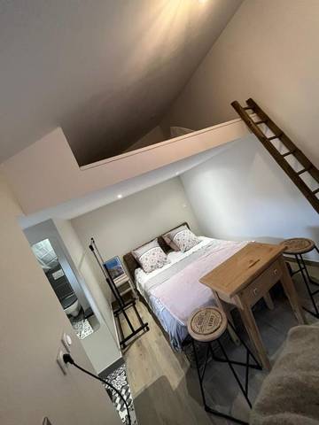 Cottage pour 2 personnes, avec jardin à Brié-et-Angonnes