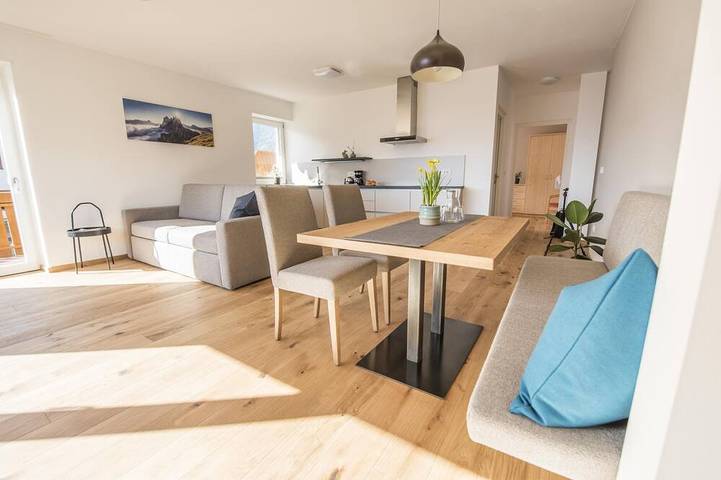 Ferienwohnung für 4 Personen, mit Balkon und Garten sowie Sauna und Pool in Natz-Schabs