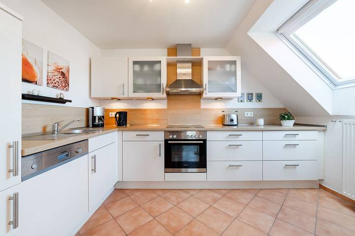 Ferienwohnung für 4 Personen, mit Balkon in Krummhörn - 2