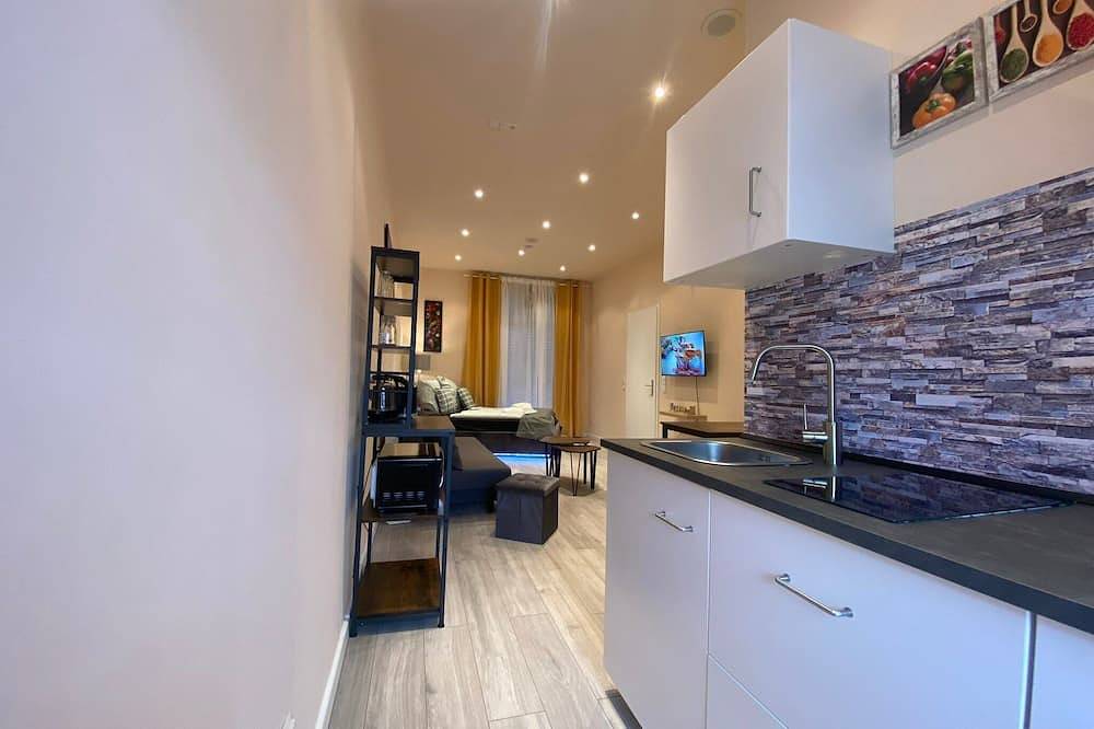 Appartement entier, Apartment Sleeps 3 with Parking and Garden in Neuendorf (Koblenz), Coblence