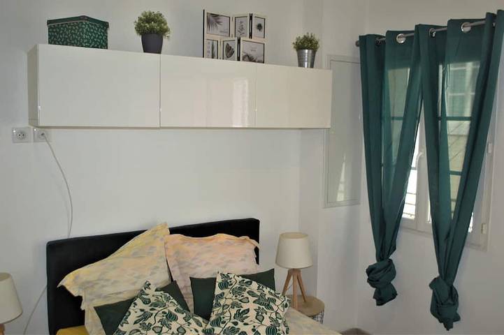 Gîte pour 2 personnes, avec jacuzzi dans Office De Tourisme Et Des Congres De Marseille - 4