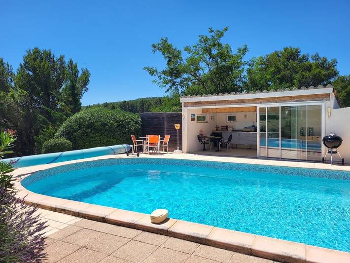 Gîte pour 6 personnes, avec piscine, animaux acceptés à Pouzols-Minervois