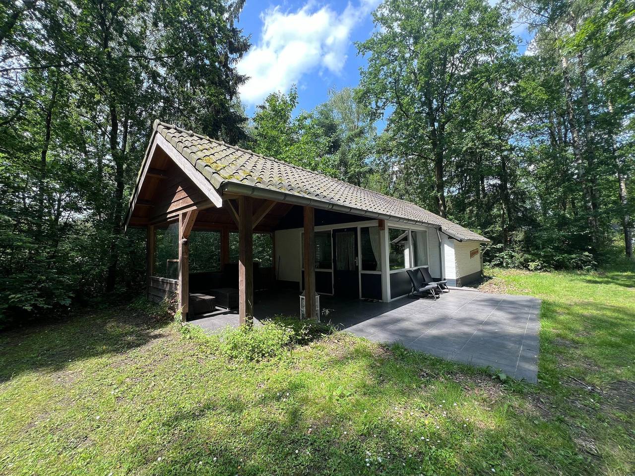Vakantiehuis in Stramproy bij natuurgebied in Stramproy, Limburg