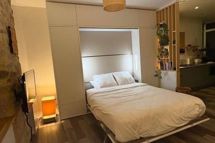 Gîte pour 2 personnes, avec terrasse dans Marche Sur La Place Des Lices Vannes - 2