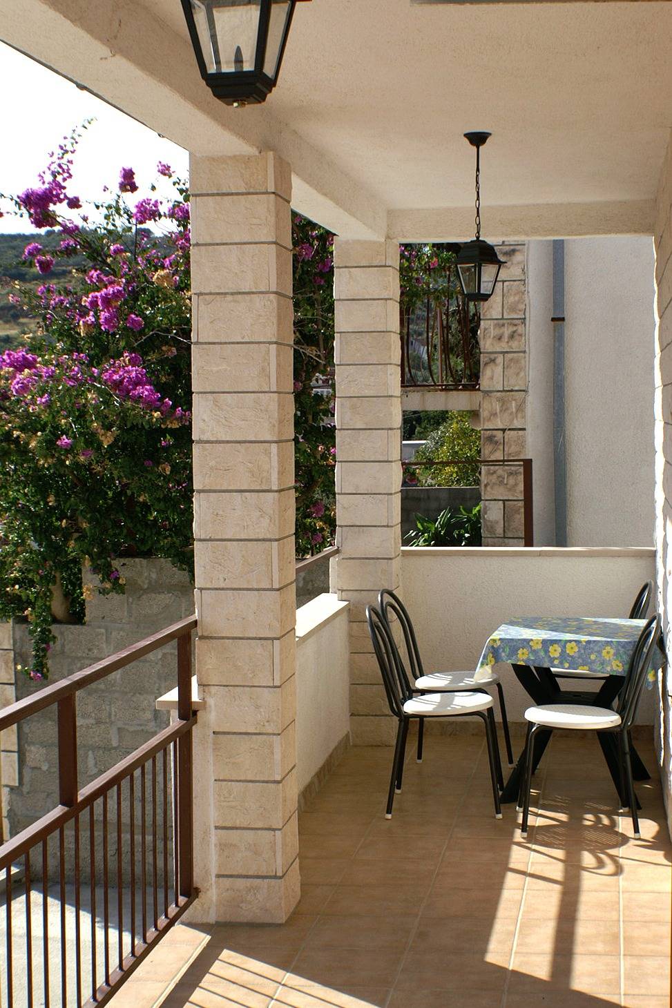 Entire apartment, Two bedroom apartment with terrace and sea view Sutivan, Brač A-2846-b in Sutivan, Brac