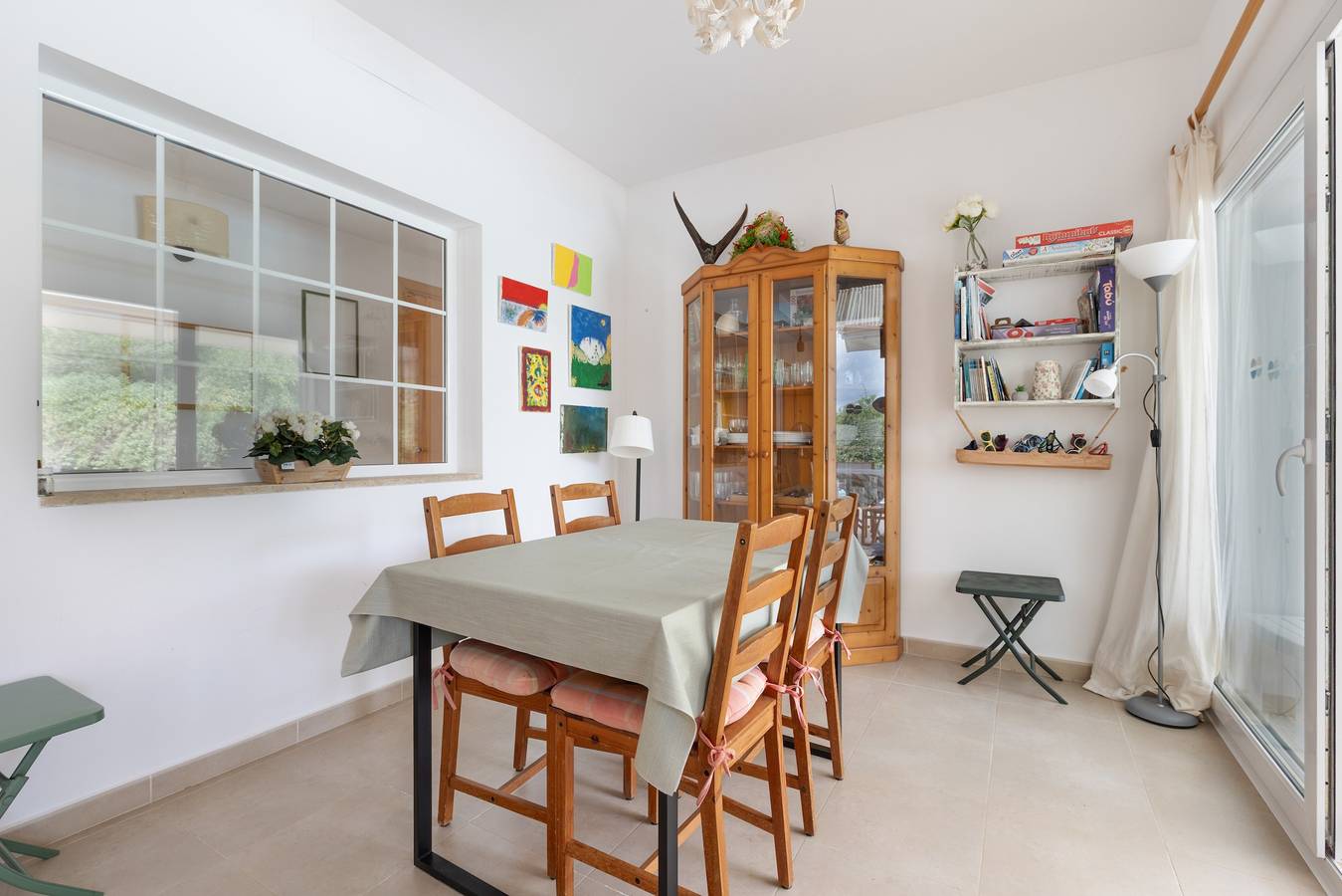 Casa de vacaciones 'Tres' con piscina privada, terraza privada y Wi-Fi in Coves Noves, Es Mercadal