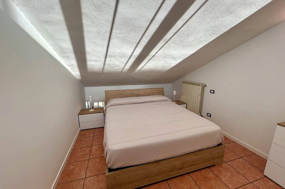 Ganze Wohnung, Stefano's cozy apartment in Erba, Brianza