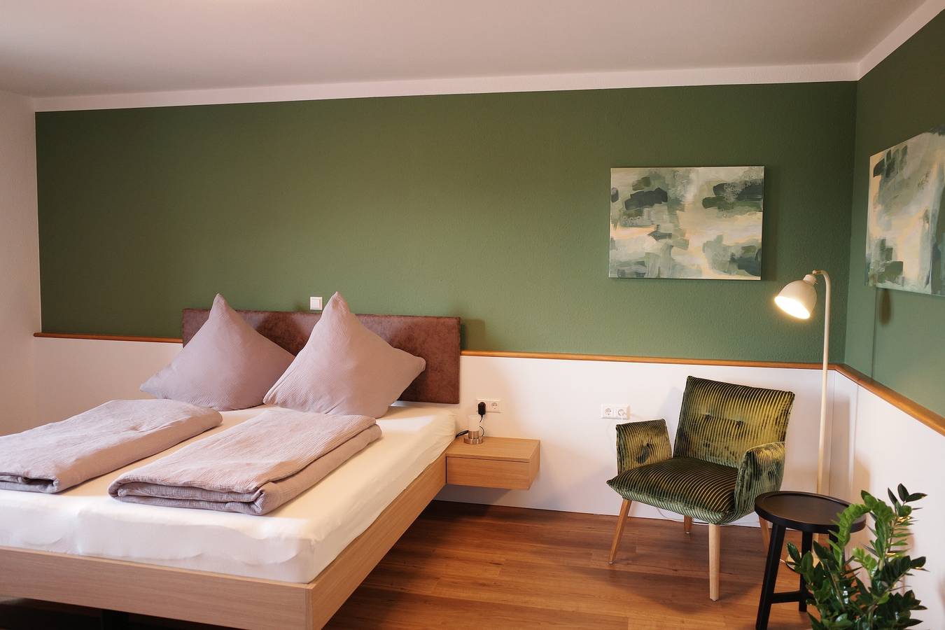 Ganze Wohnung, Ferienwohnung Säntis, 45qm mit Balkon und Wlan in Wannental, Lindau