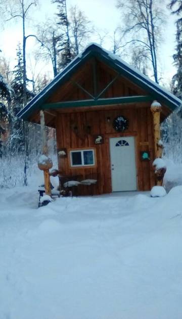Log Cabin for 4 Guests in Alaska, USA, Picture 2