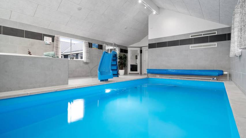 Ferienhaus für 24 Personen, mit Garten und Terrasse sowie Sauna in Olpenitz - 4
