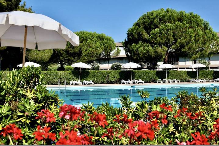 Studio für 3 Personen, mit Balkon/Terrasse und Pool in Marina di Bibbona - 2