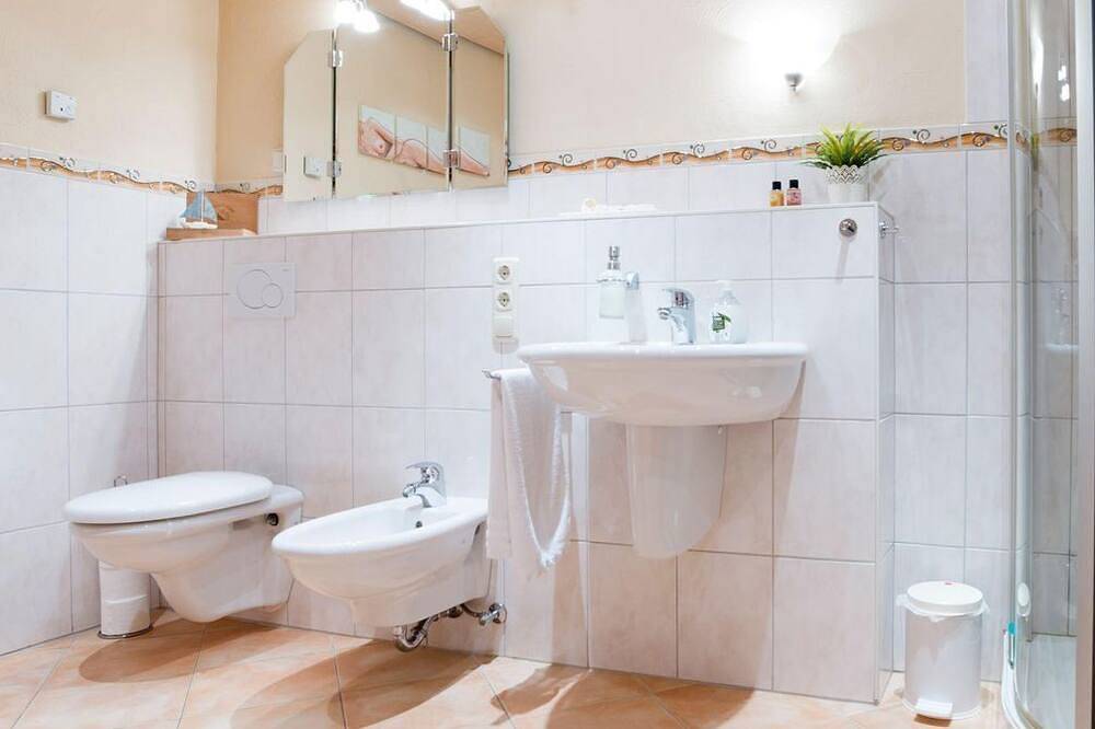 Ganze Wohnung, Ferienwohnung Katja - Fewo, Dusche oder Bad, Wc, 1Schlafraum in Blieskastel, Saarpfalz-Kreis