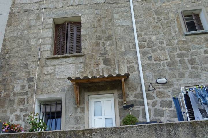 Gîte pour 2 personnes, avec jardin à Levie - 4