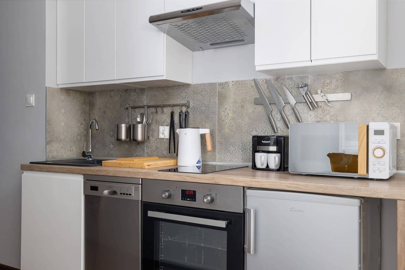 Całe studio, Dąbrowskiego 15 | Cosy studio | Wi-Fi in Katowice, Śląsk