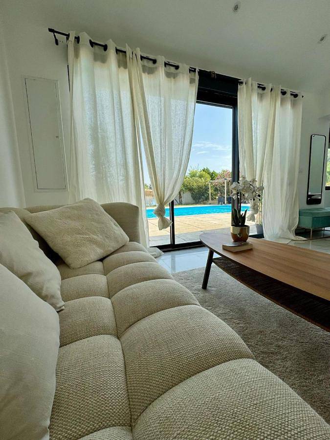 Maison de vacances pour 4 personnes, avec jardin et piscine ainsi que terrasse et vue