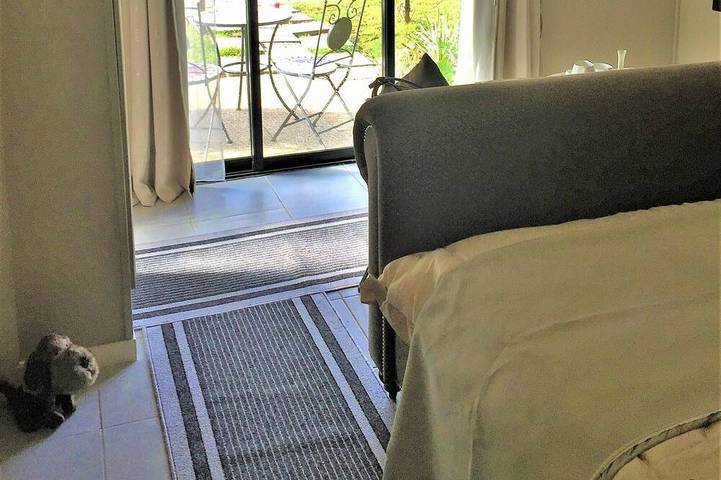 Location de vacances pour 2 personnes, avec jardin à La Porcherie - 4