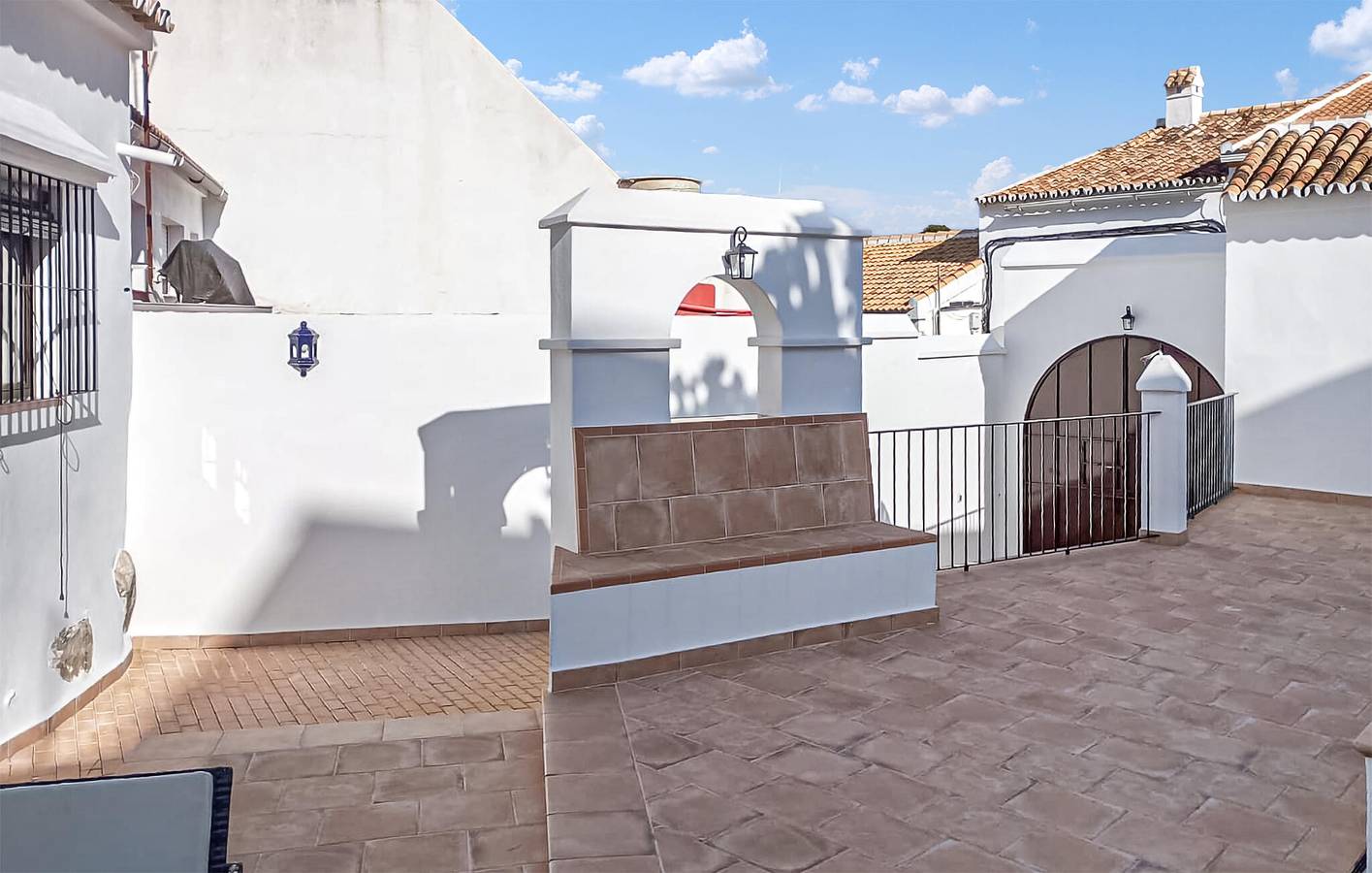 Acogedor apartamento con piscina y chimenea, a 400 metros del centro de la ciudad. in Castilblanco de los Arroyos, Provincia de Sevilla