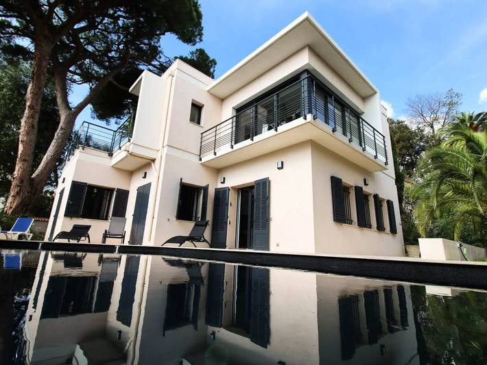 Villa für 11 Personen, mit Balkon und Terrasse sowie Garten und Pool