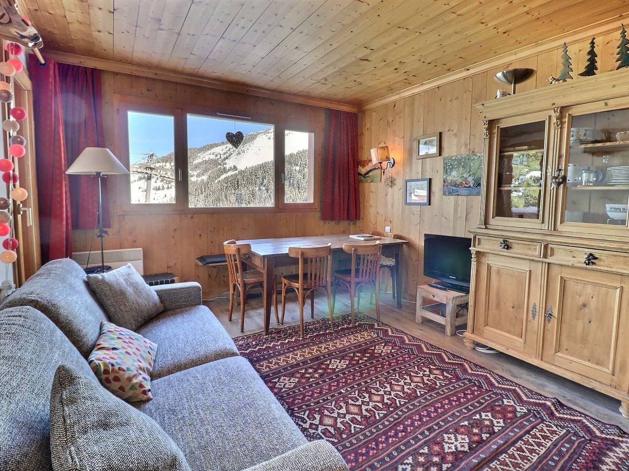 Ganze Wohnung, Charmante Wohnung: Ski-in/Ski-out, Nahe zu Geschäften, Balkon, 3* für 6 Personen in Méribel-Mottaret, Les Allues