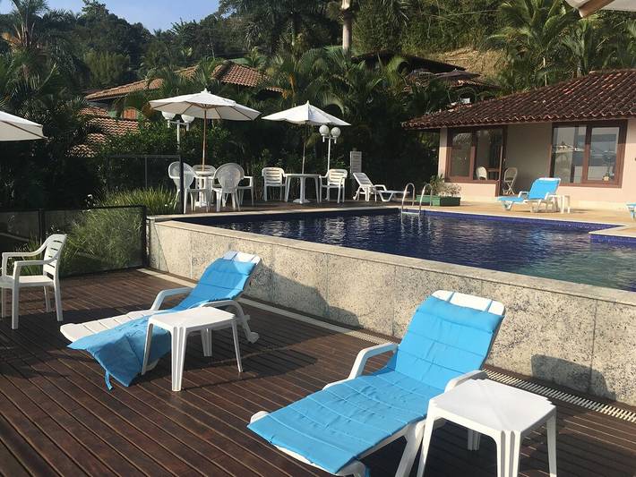 Vacation house for 12 people, with terrace and pool as well as sauna and yard in Brazil