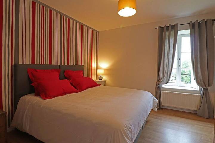 Gîte pour 8 personnes, avec Jardin dans Le Pin-au-Haras - 4