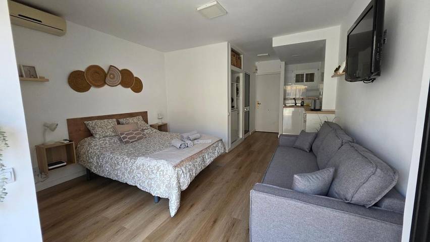 Gîte pour 2 personnes, avec vue et piscine ainsi que jardin et balcon à Benalmádena - 4