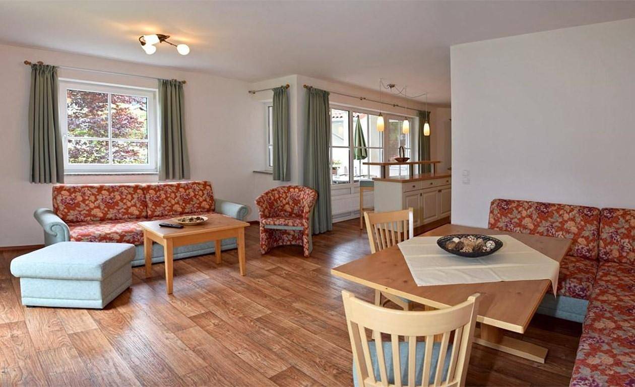 Typ 1 Souterrainwohnung in Ettensberg (Blaichach), Blaichach