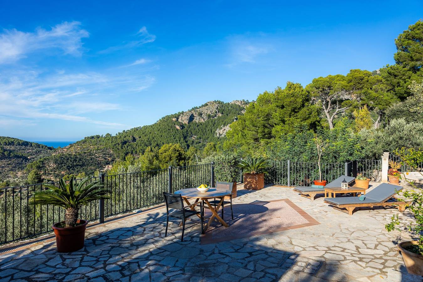 Fantastic Country House Finca Rural Es Pujol with Sea View, Pool, Terrace, Air Conditioning & Wi-Fi in Sóller, West Majorca