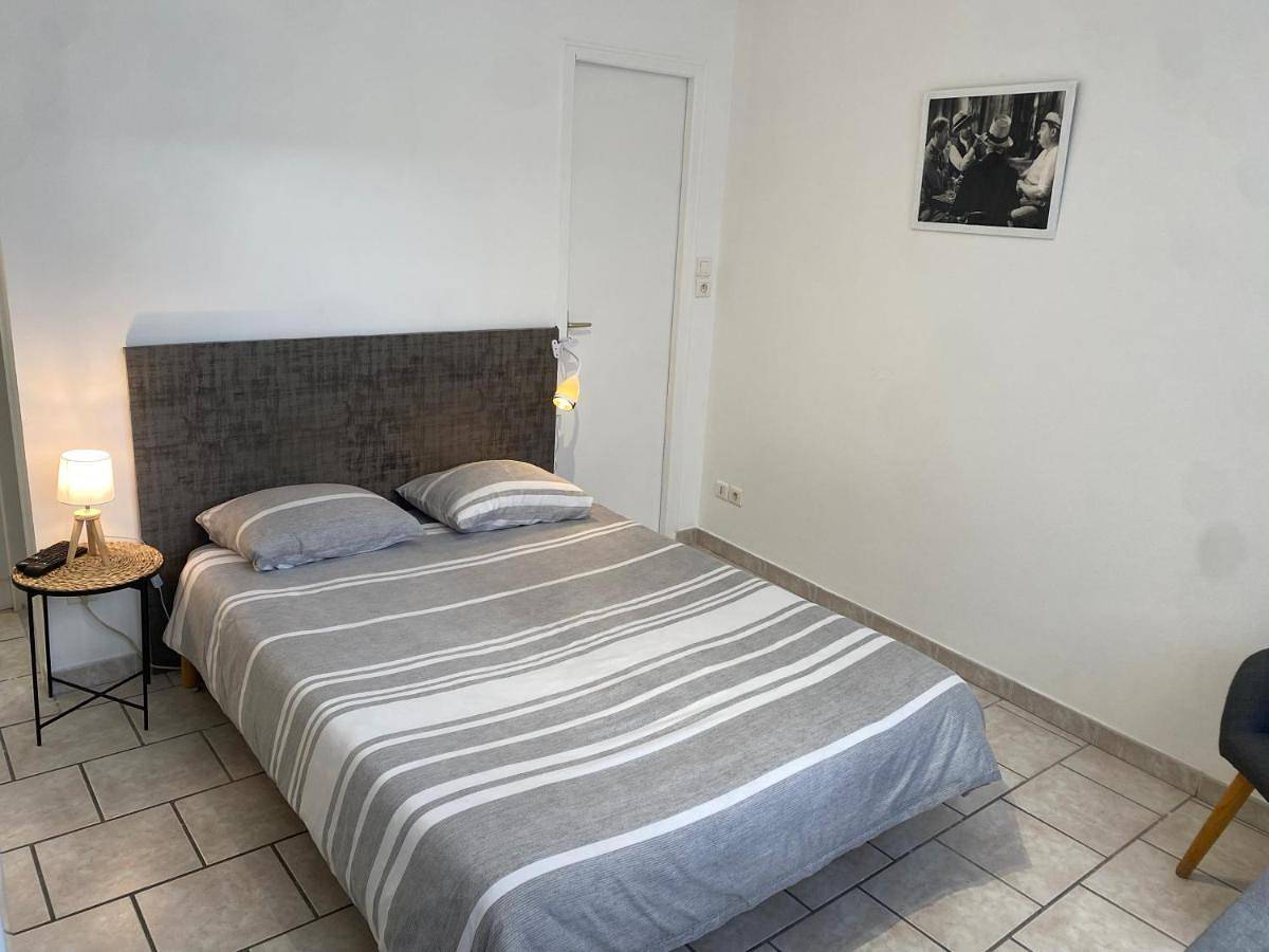 Appartement entier, One-Bedroom Apartment in Moirans-en-Montagne, Parc naturel régional du Haut-Jura