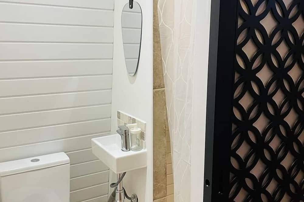 Logement insolite : la Ruche Verte in Monts-sur-Guesnes, Vienne (France)
