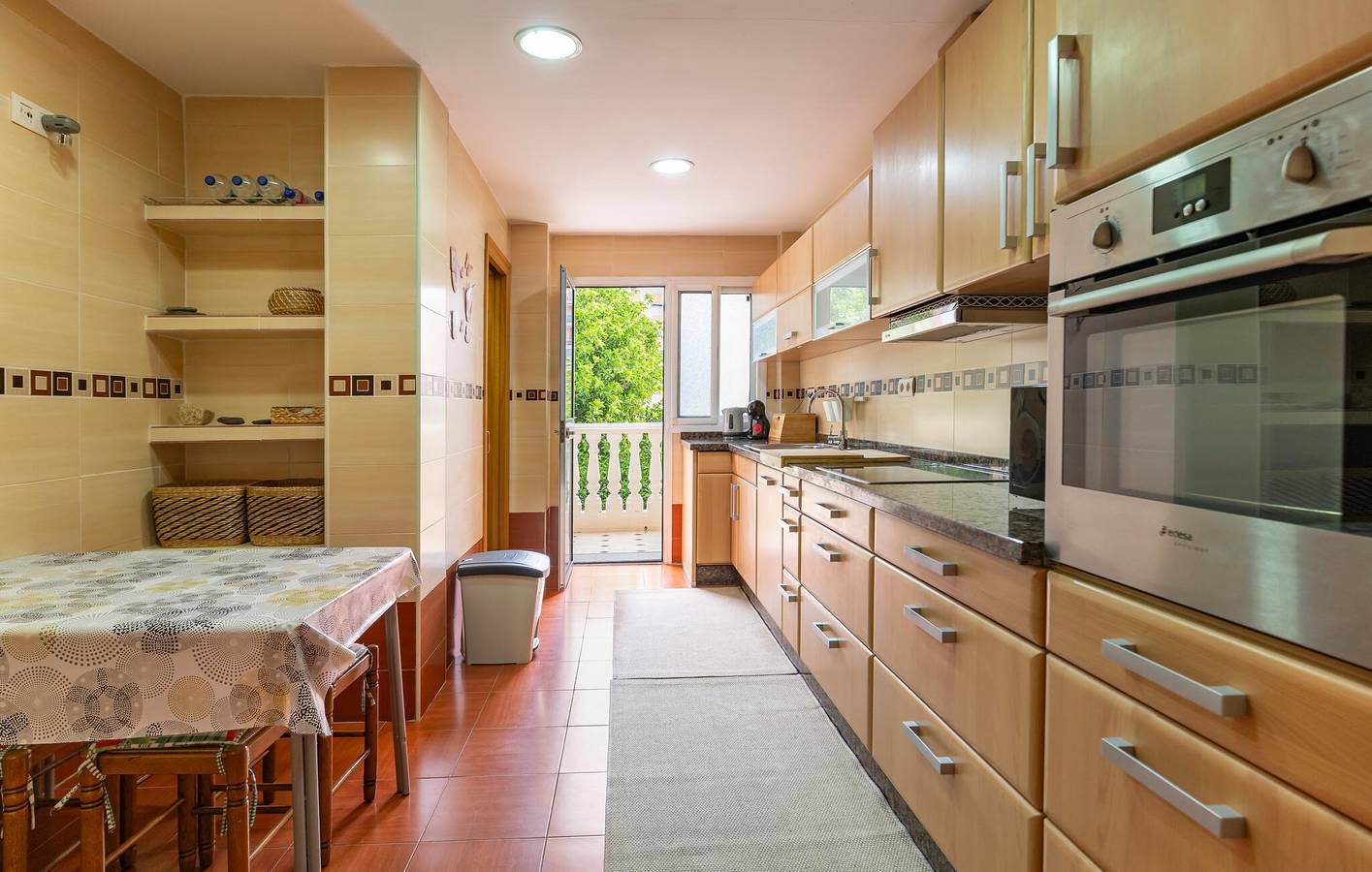 Appartement de vacances entier, Appartement confortable avec piscine et terrasse près de Playa de Torreblanca in Fuengirola Centre, Fuengirola