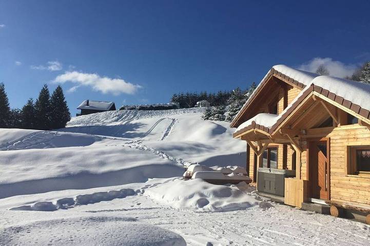 Chalet pour 15 personnes, avec sauna ainsi que jacuzzi et jardin à La Bresse
