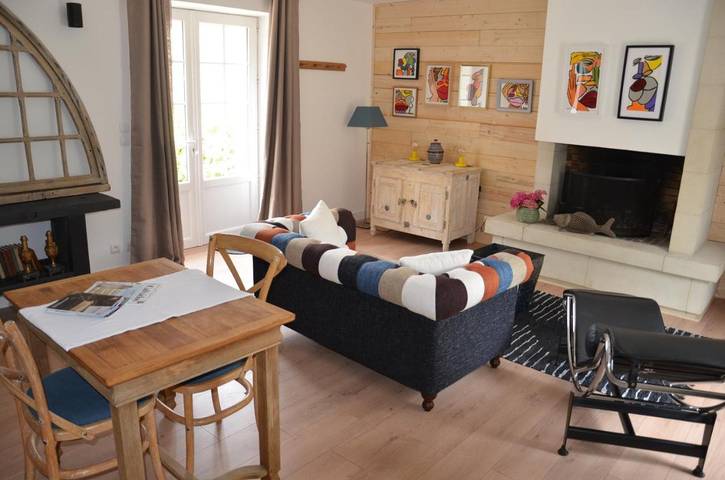 Gîte pour 2 personnes, avec jardin ainsi que vue et piscine à Bazenville - 4