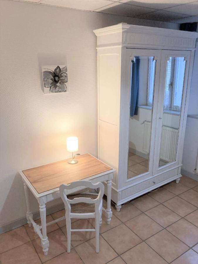 Gîte pour 6 personnes, avec jardin ainsi que vue et terrasse, animaux acceptés à Pesmes - 4
