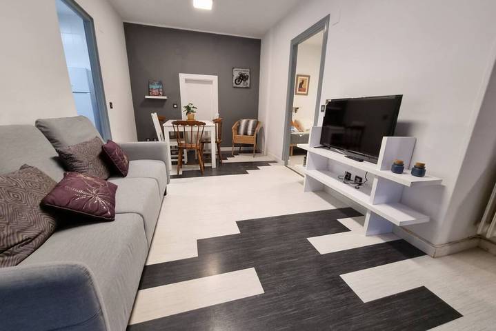 Entire apartment, 21A01 Apartment Cabañaquinta in Cabanaquinta, Aller