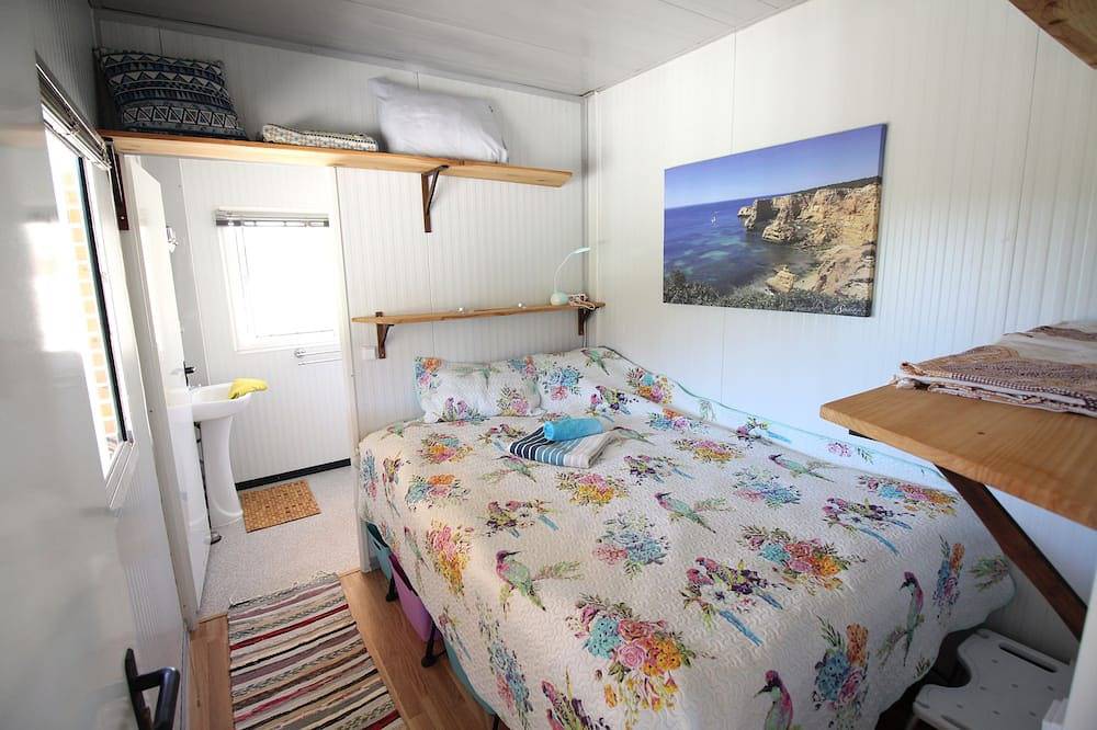 Bungalow am See/Fluss mit Privatstrand & Spielplatz nur 25km bis Albufeira in São Bartolomeu de Messines, Faro Distrikt