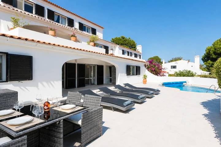 Villa für 8 Personen, mit Terrasse - 1