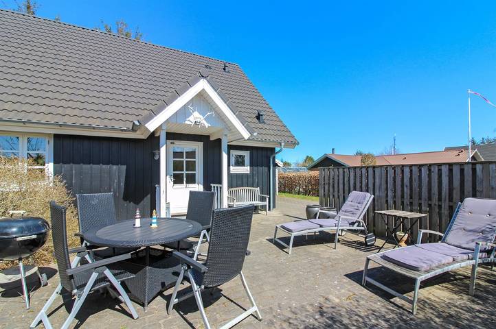 Ferienhaus für 6 Personen, mit Terrasse und Whirlpool in Tversted - 2