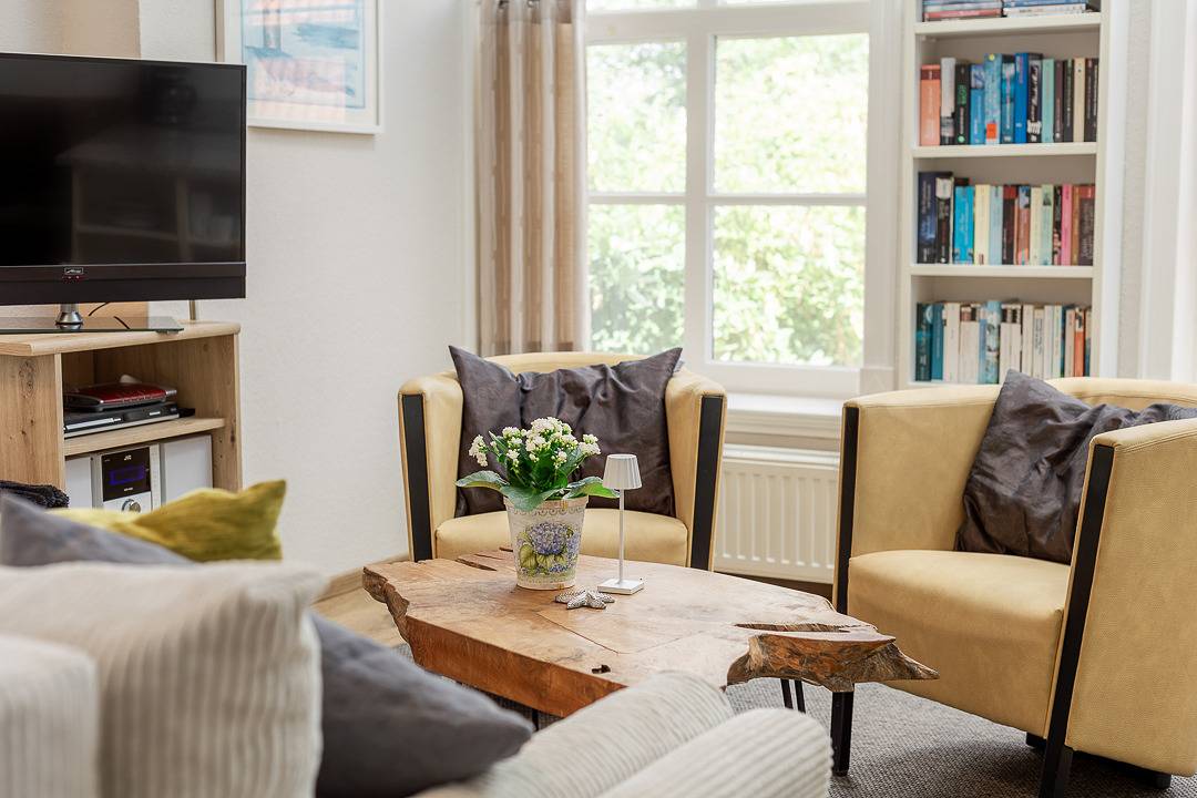Ganze Wohnung, Ferienwohnung Pewsum in Greetsiel  für bis zu 2 Personen direkt am Hafen mit Blick auf den Hafen - Haustiere herzlich willkommen in Greetsiel, Krummhörn