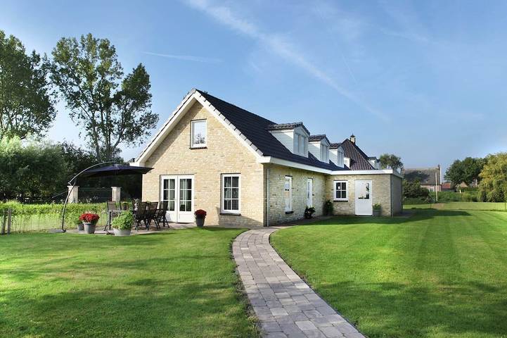Villa für 6 Personen, mit Sauna und Garten sowie Terrasse - 1