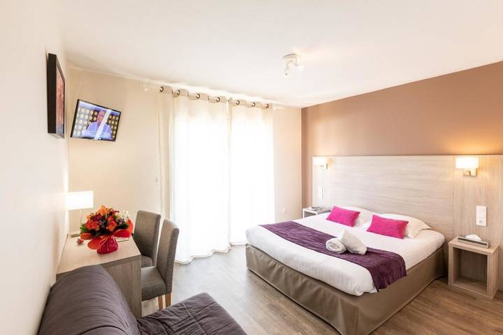Hôtel pour 4 personnes, avec vue ainsi que piscine et jardin, animaux acceptés dans Jardins de Marqueyssac - 4