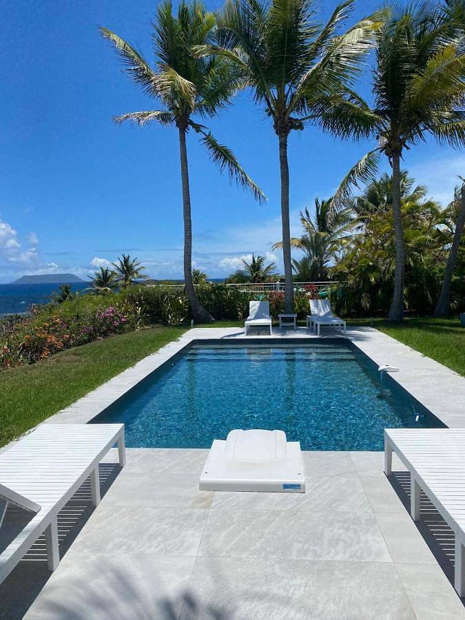 Location de vacances pour 6 personnes, avec vue ainsi que piscine et jardin dans Anse Tarare - 4