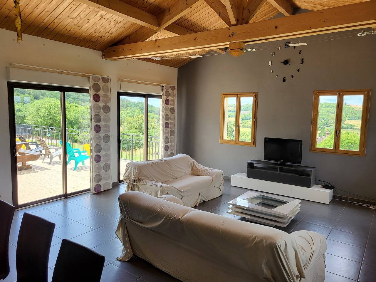 Holiday Home 'Magnifique 230' with Private Pool, Private Terrace and Wi-Fi in Blars, Causses du Quercy Regional Nature Park