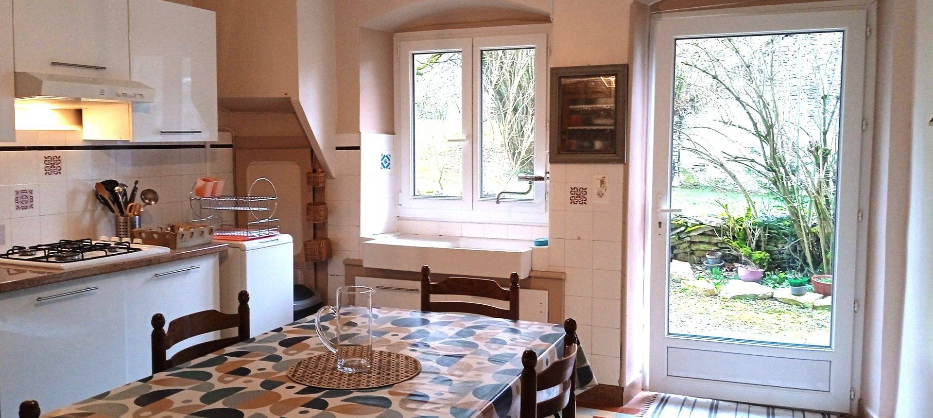 Jura - agréable gîte proche rivière in Chay, Doubs