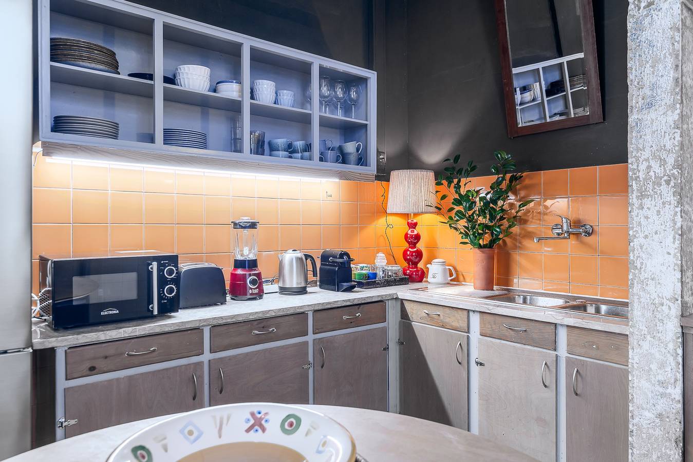 Ganze Wohnung, Apartment „Victorian Beach House Luisa Todi“ mit Balkon und Wlan in Setúbal, Halbinsel von Setúbal