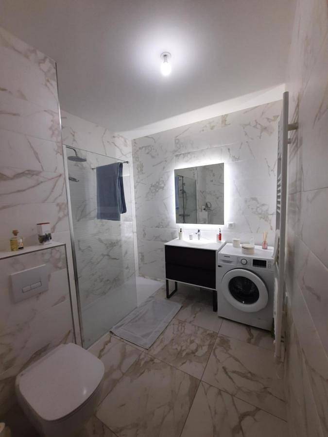 Gîte pour 2 personnes, avec terrasse et jardin à Colombes - 2