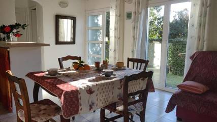 Gîte pour 7 personnes, avec terrasse à San-Giuliano