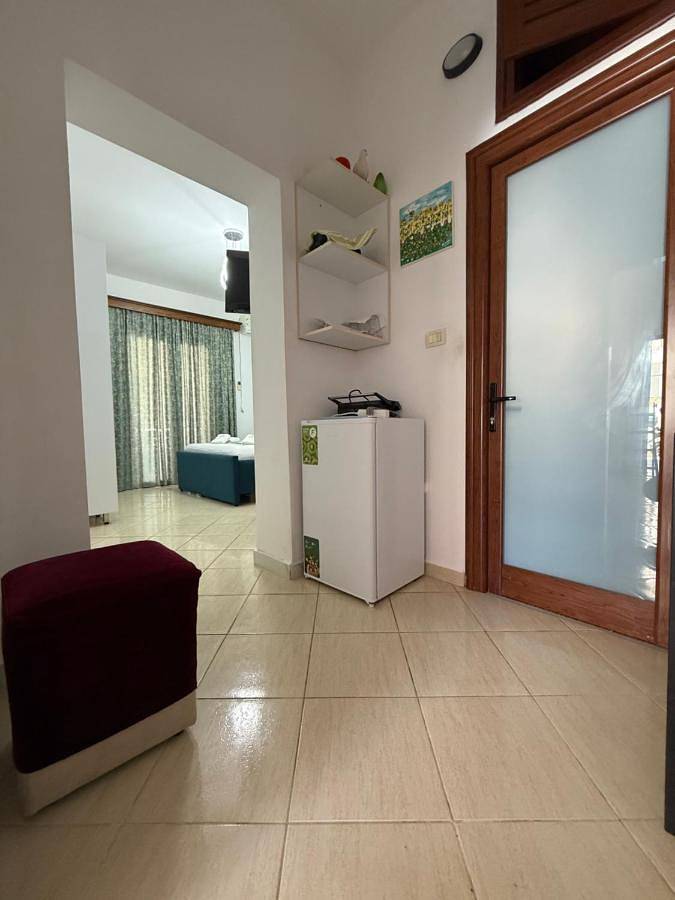 Vila Avni Likometi in Ksamil, Vlorë