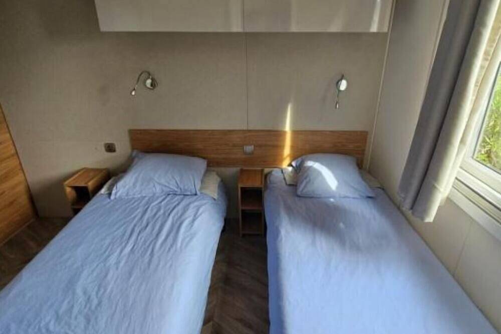 Mobile Home de Marie et Cyrille Dans le Camping Lac des Rêves à Lattes in Lattes, Côte d'Améthyste