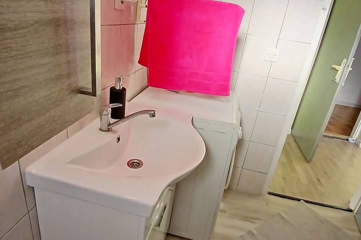 Ganze Wohnung, Ferienwohnungen Siniša,, Barbat, hr in Kaštel (Barbat), Barbat na Rabu